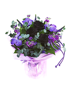 Букет из черных роз и орхидей «Винтаж»