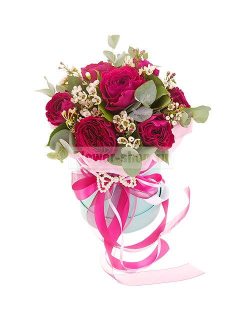 Купить букет роз в шляпной коробке с доставкой в Москве