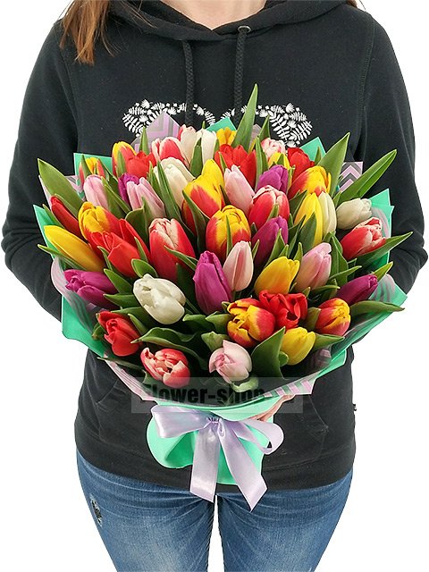 Букет из разноцветных тюльпанов «Буги-вуги»