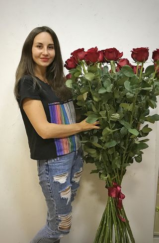 Невероятно длинные розы!