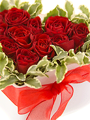 Букеты в форме сердца из красных роз