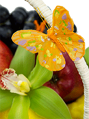 Корзины с цветами и фруктами