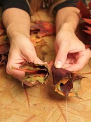Мастер-класс: венок из осенних листьев