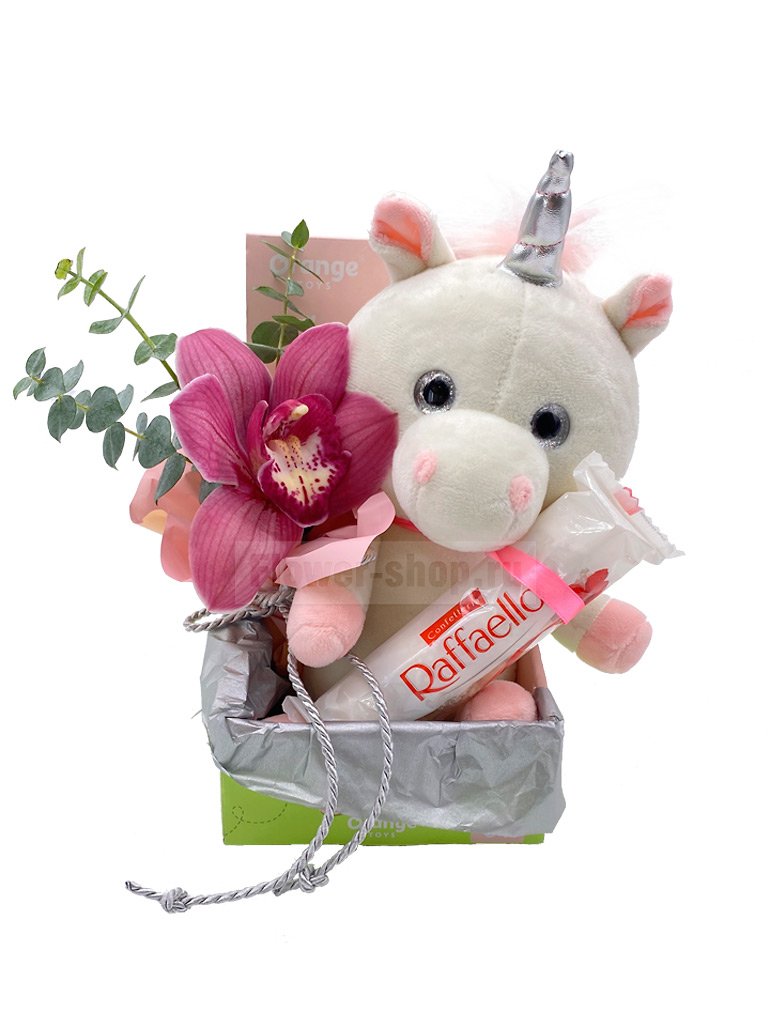 Композиция из орхидеи с мягкой игрушкой «Единорог с подарками»