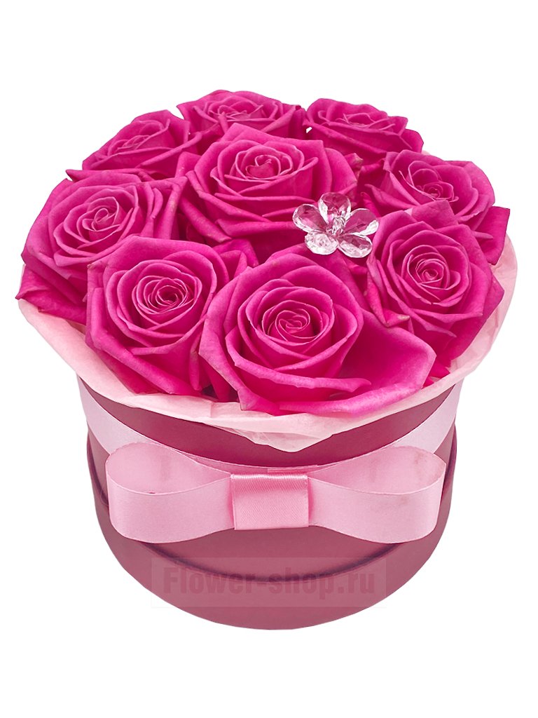 Композиция из роз в шляпной коробке «Первый поцелуй»