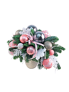 Новогодняя композиция с еловыми ветками и елочными шарами «Зимняя романтика»