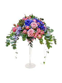 Композиция для свадебного стола из роз и гортензий «Эстель»