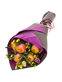 Букет из пионовидных роз и лизиантусов «Апероль»