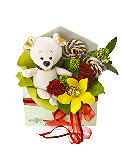 Цветочная композиция из роз и орхидеи с игрушкой «Мой малыш»