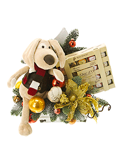 Новогодняя композиция с игрушкой и конфетами «Год Собаки»
