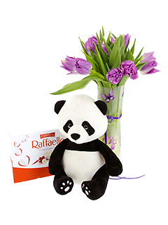 Букет из тюльпанов с мягкой игрушкой и конфетами «Подарок от панды»
