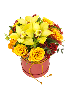Букет из роз и орхидей в шляпной коробке «Тарантелла»