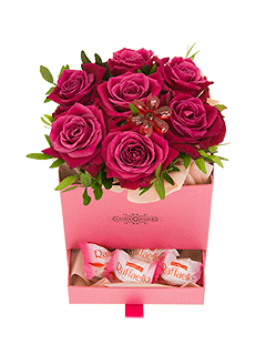 Композиция из роз с конфетами в коробке «Бонбоньерка»