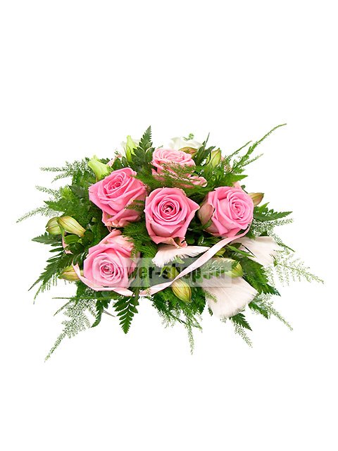 Композиция из роз, альстромерии и лизиантусов для свадебного стола №20