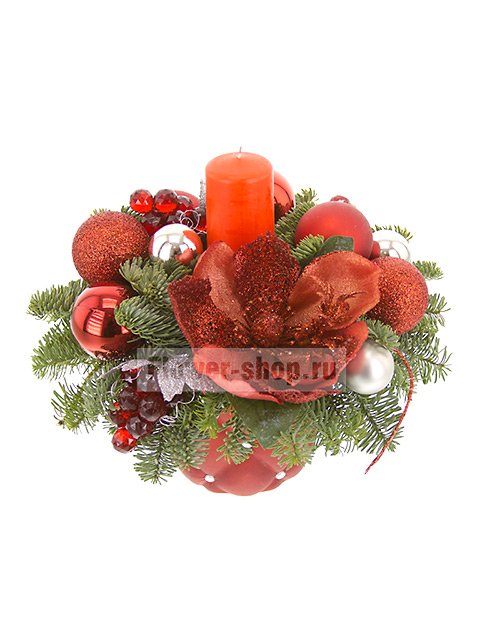 Новогодняя композиция со свечой и  еловыми ветками «Зимняя сказка»