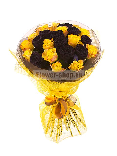Букет из черных и желтых роз «Под шафрановой луной»