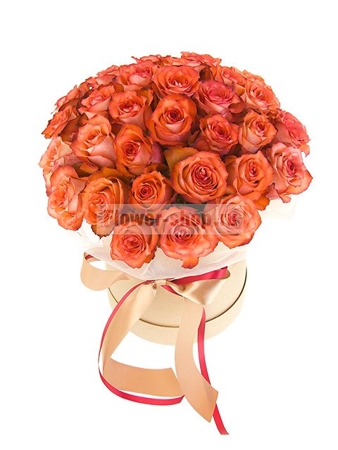 35 темно-рыжих роз в шляпной коробке
