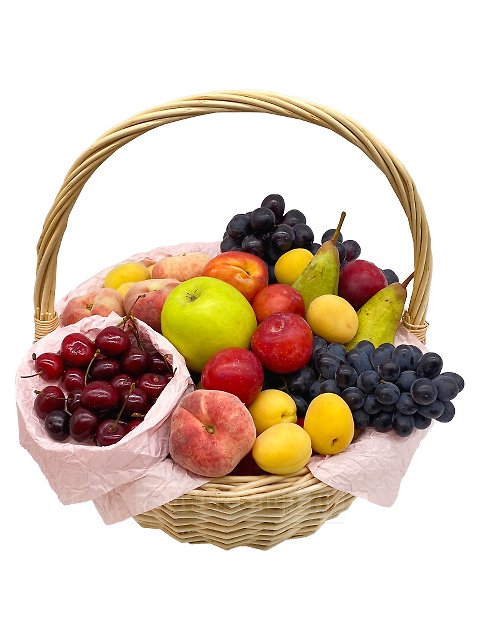 Корзина с ягодами и фруктами «Южные дары»
