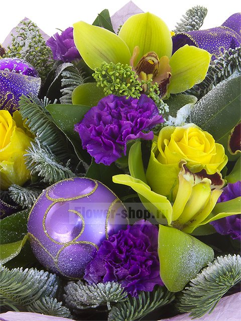 Зимний букет из роз, гвоздик и орхидей «Праздничный концерт»