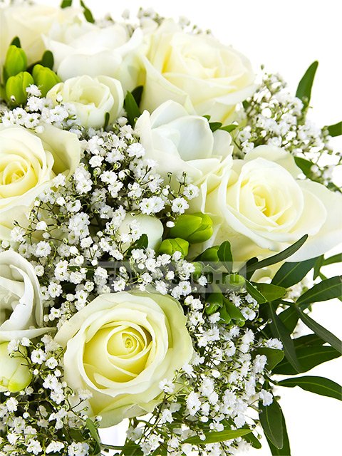 Букет невесты открытый из белых роз №191