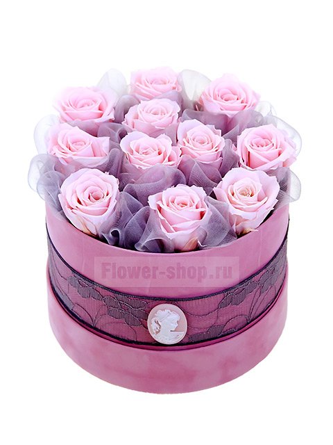 Стабилизированные розы в шляпной коробке «Габриэлла»
